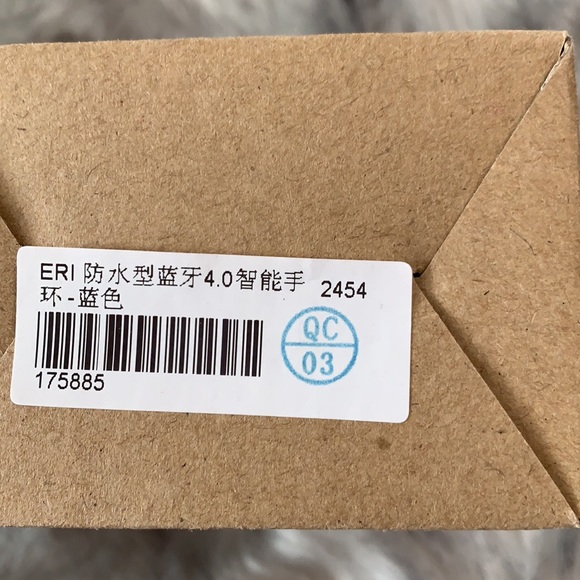 EDI Fitness and Activity Tracker - Picture 16 of 16